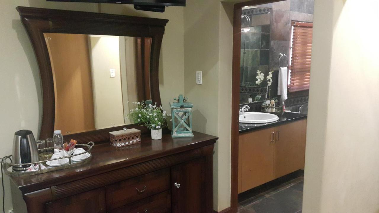 93 On Celliers Guesthouse Louis Trichardt Exterior foto